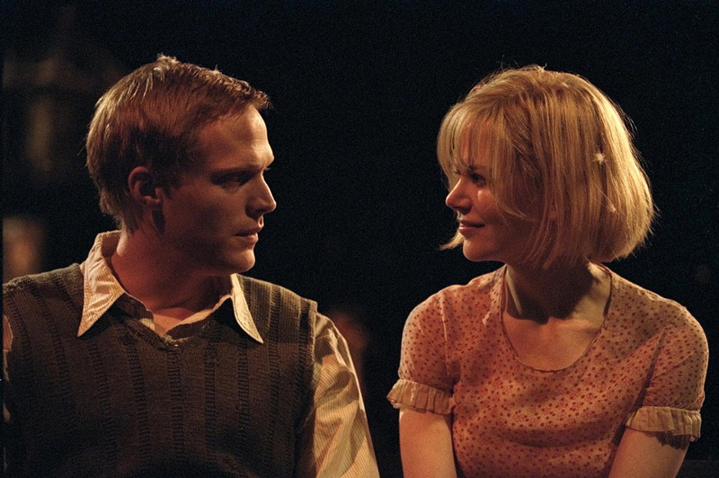 still-of-nicole-kidman-and-paul-bettany-in-dogville-(2003)-large-picture