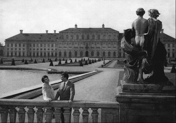 last-year-at-marienbad-photo