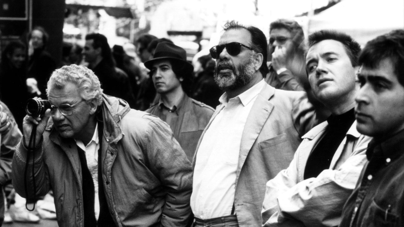THE GODFATHER PART III US 1990 PARAMOUNT PICTURES GORDON WILLIS director of photography left FRANCIS FORD COPPOLA director centre right Date 1990, Photo by: Mary Evans/Ronald Grant/Everett Collection(10317542)