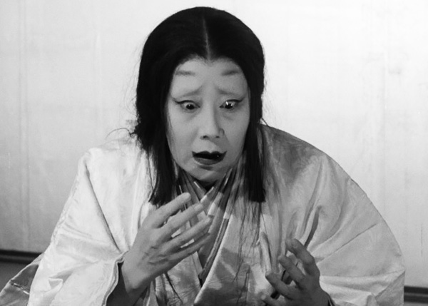 throne-of-blood-1957-movie-review-lady-macbeth-asaji-washizu-isuzu-yamada-blood-akira-kurosawa