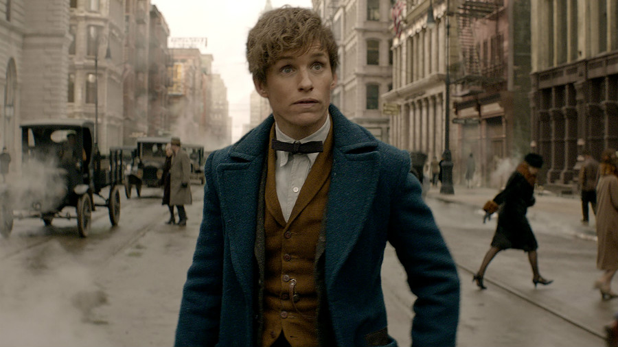 eddie-redmayne-fantastic-beasts-and-where-to-find-them